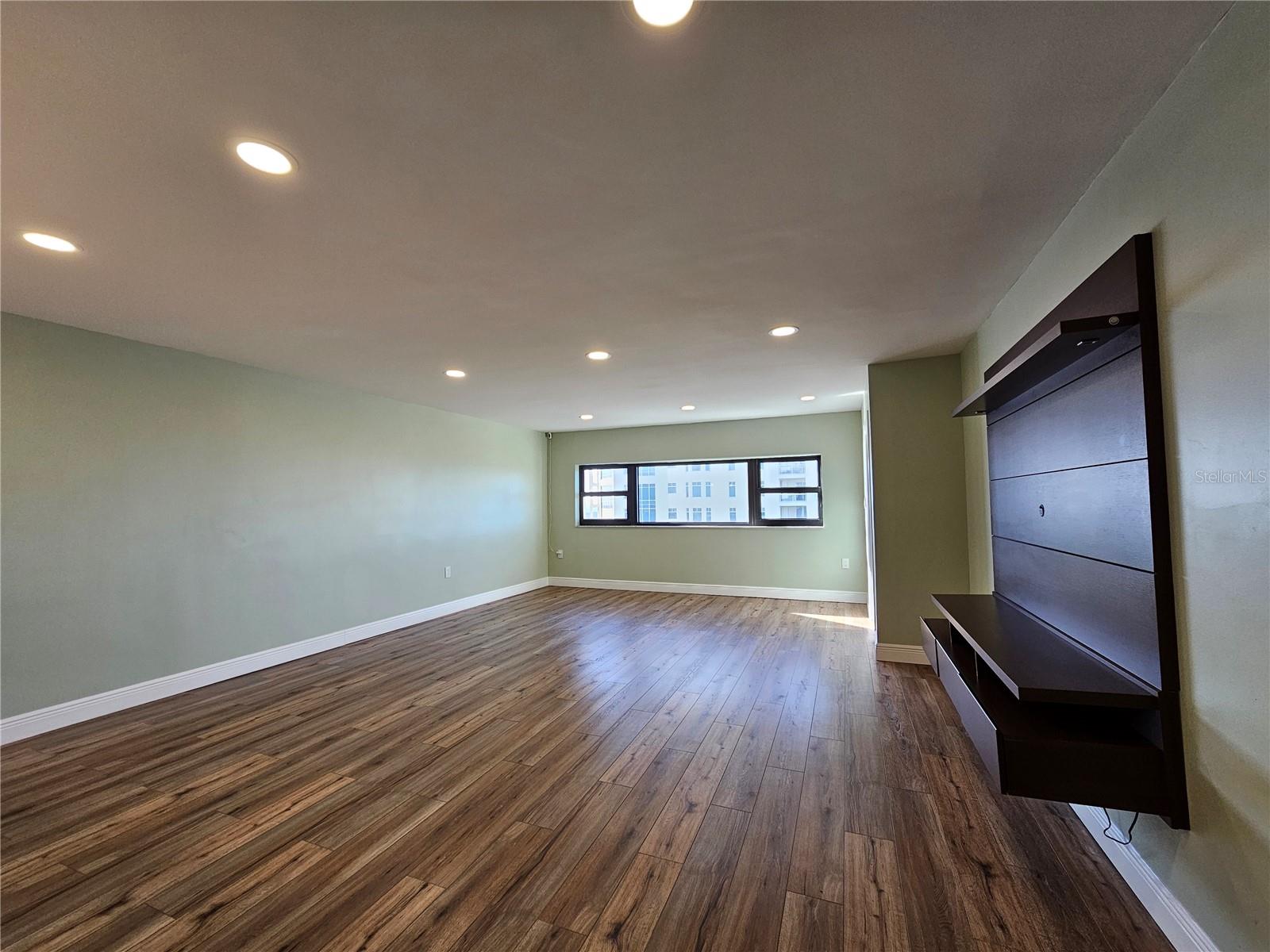 Image 8 of 29 For 4141 Bayshore Boulevard 1603