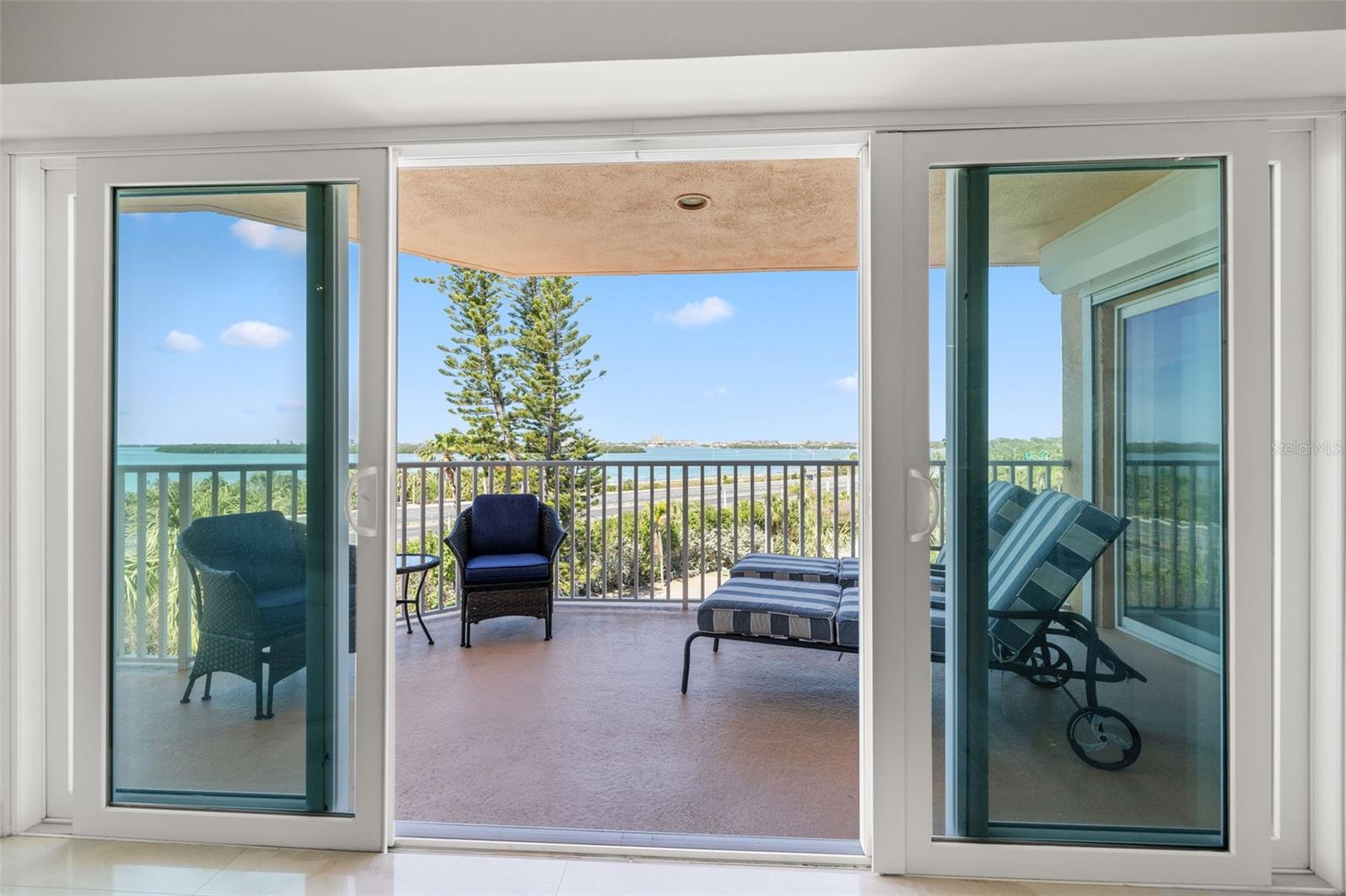 Image 17 of 41 For 7432 Sunshine Skyway Lane S 506