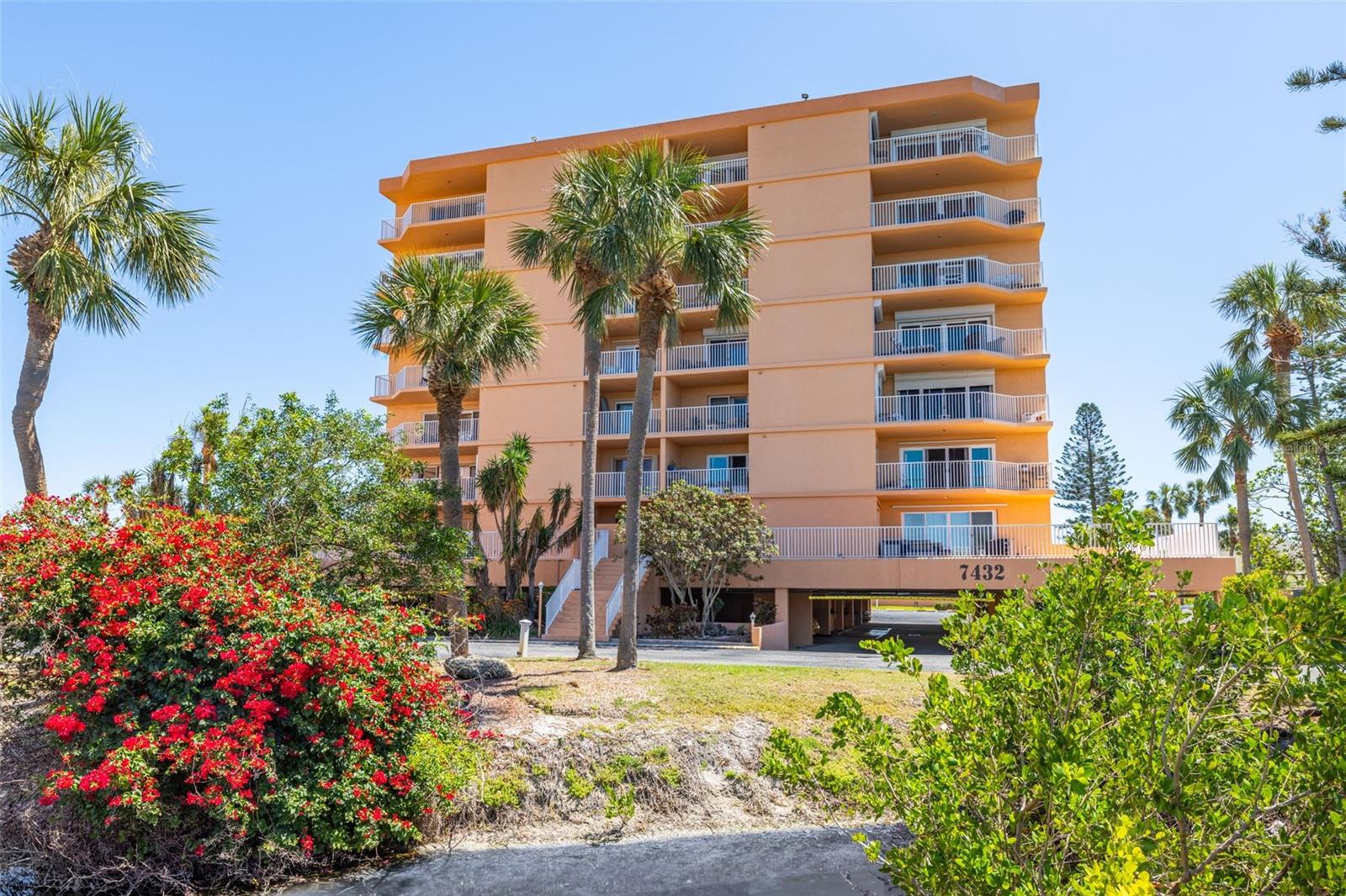 Image 2 of 41 For 7432 Sunshine Skyway Lane S 506