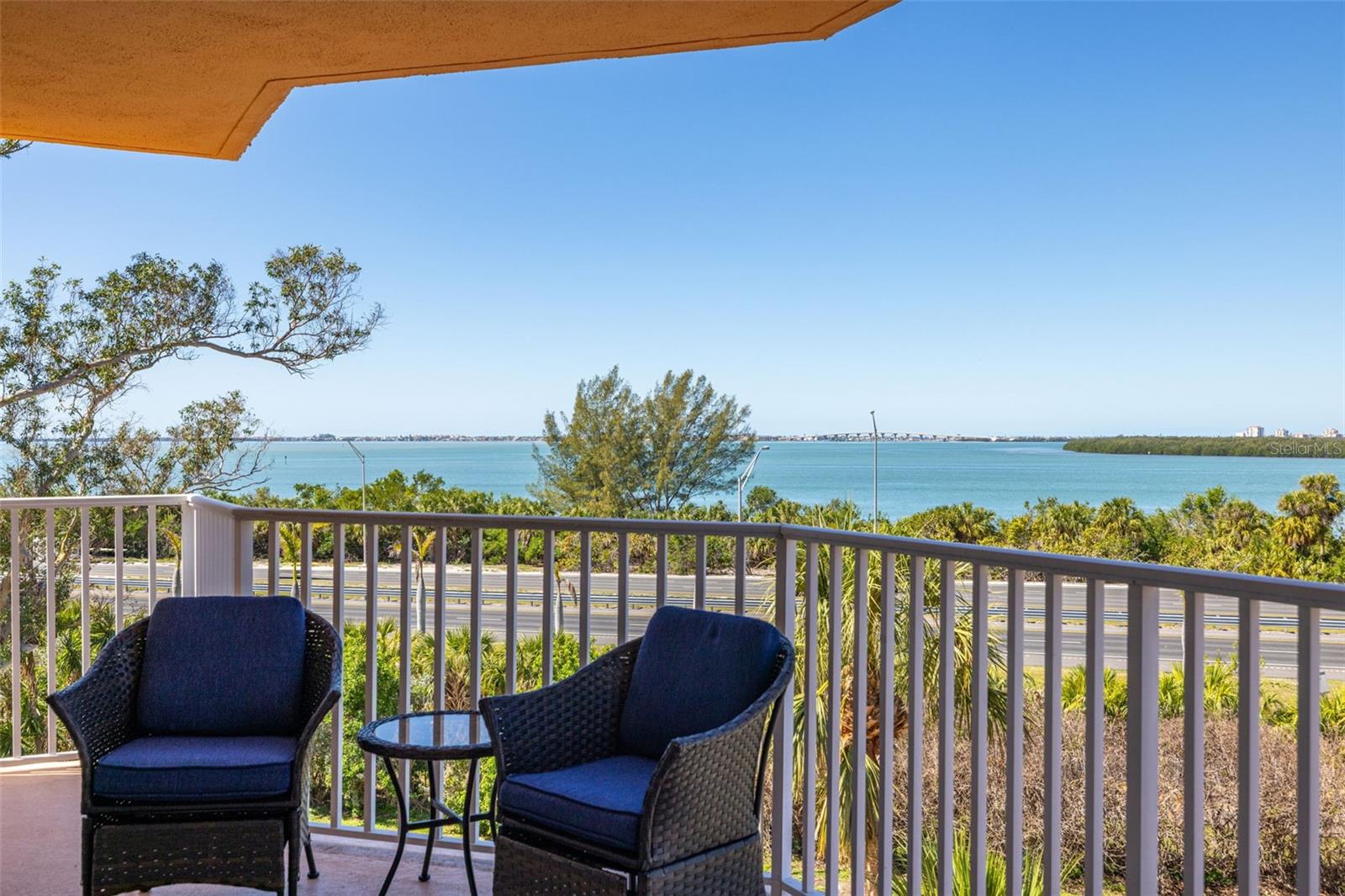 Image 20 of 41 For 7432 Sunshine Skyway Lane S 506