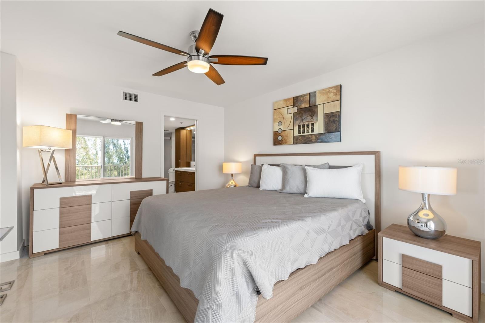 Image 22 of 41 For 7432 Sunshine Skyway Lane S 506