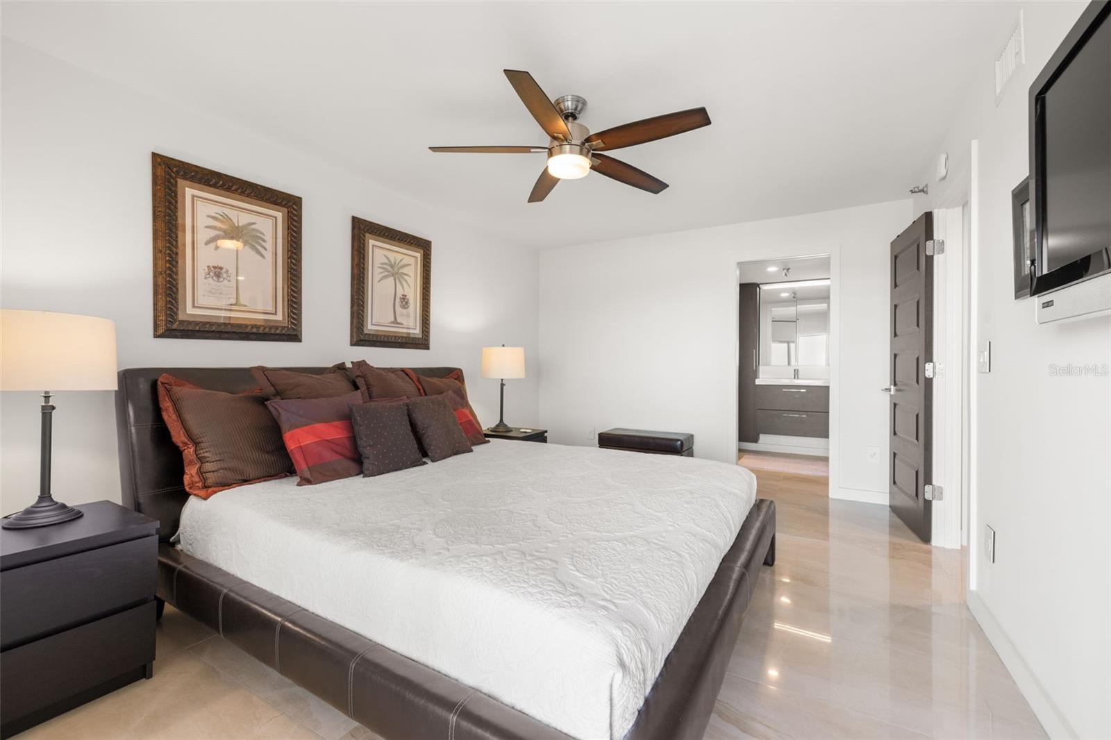 Image 32 of 41 For 7432 Sunshine Skyway Lane S 506