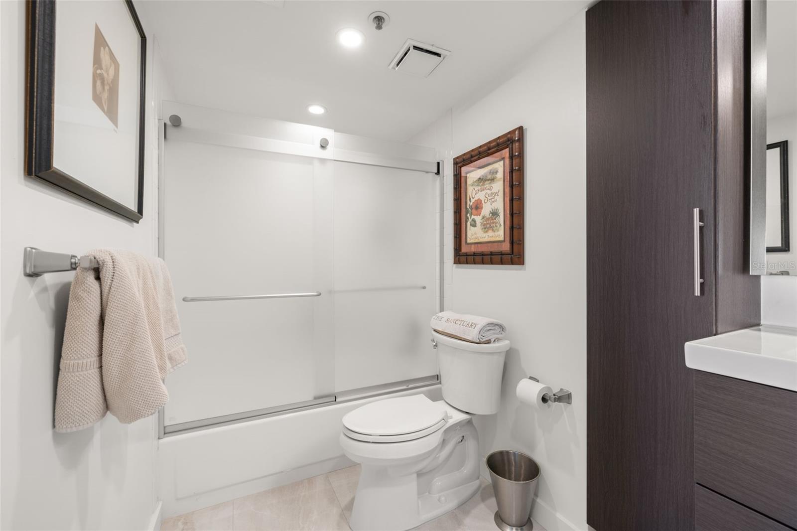Image 34 of 41 For 7432 Sunshine Skyway Lane S 506