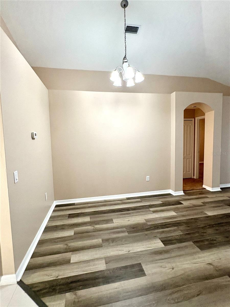 Image 4 of 14 For 13029 Bridleford Drive