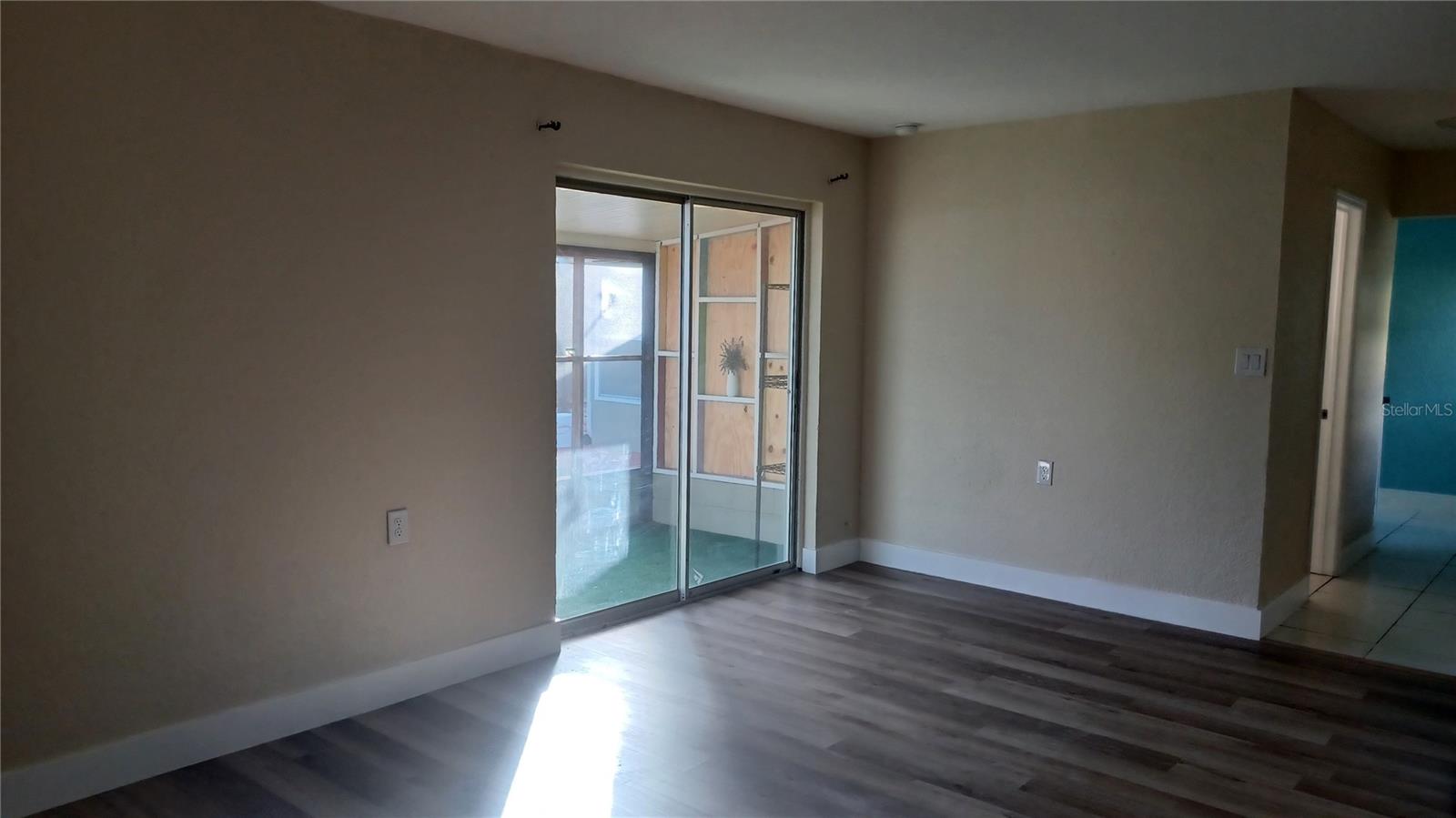 Image 7 of 12 For 331 72nd Avenue