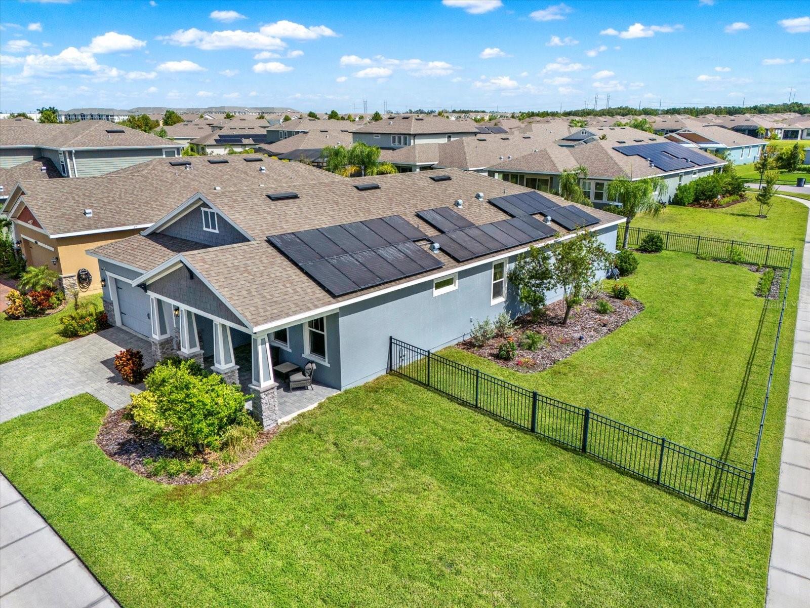 Listing photo id 0 for 6003 Milestone Drive