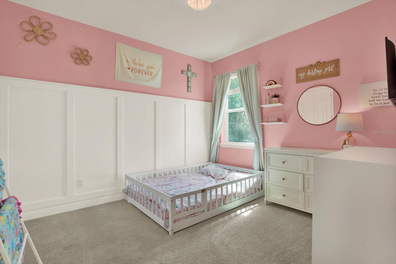 Listing photo id 18 for 6003 Milestone Drive