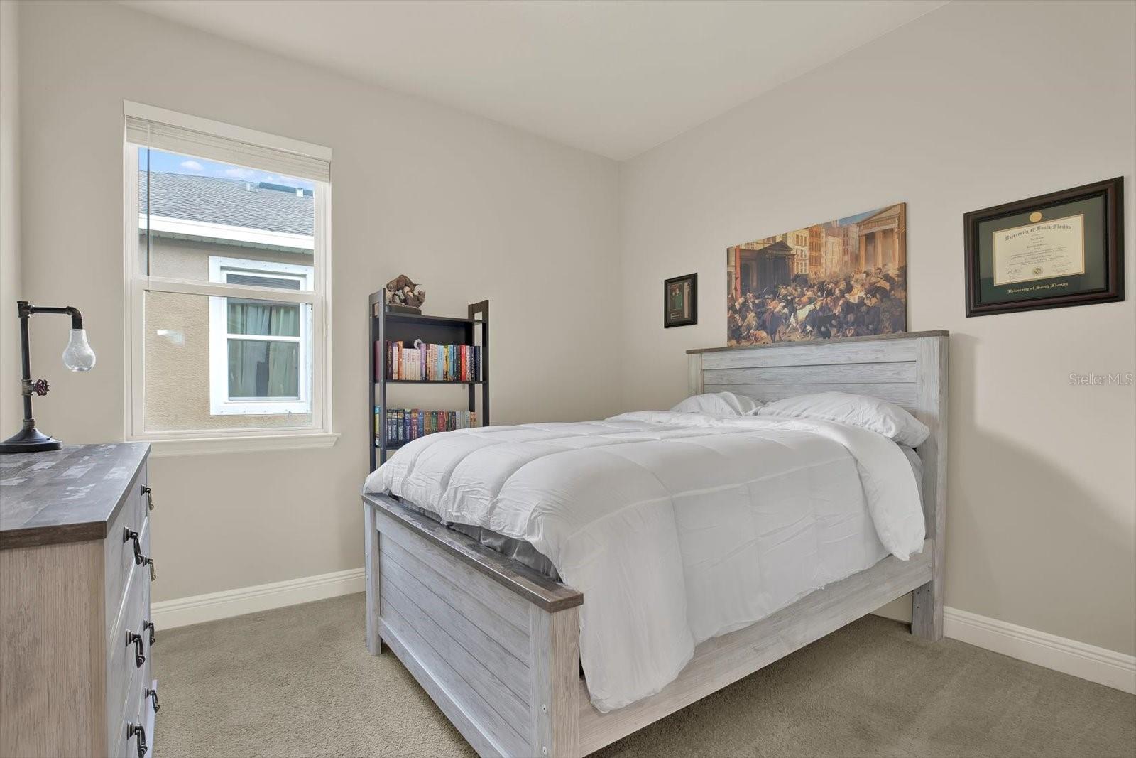 Listing photo id 21 for 6003 Milestone Drive