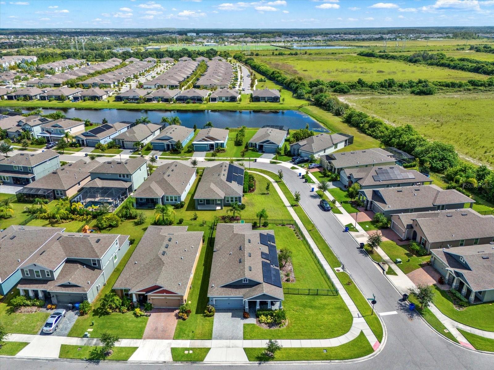 Listing photo id 30 for 6003 Milestone Drive