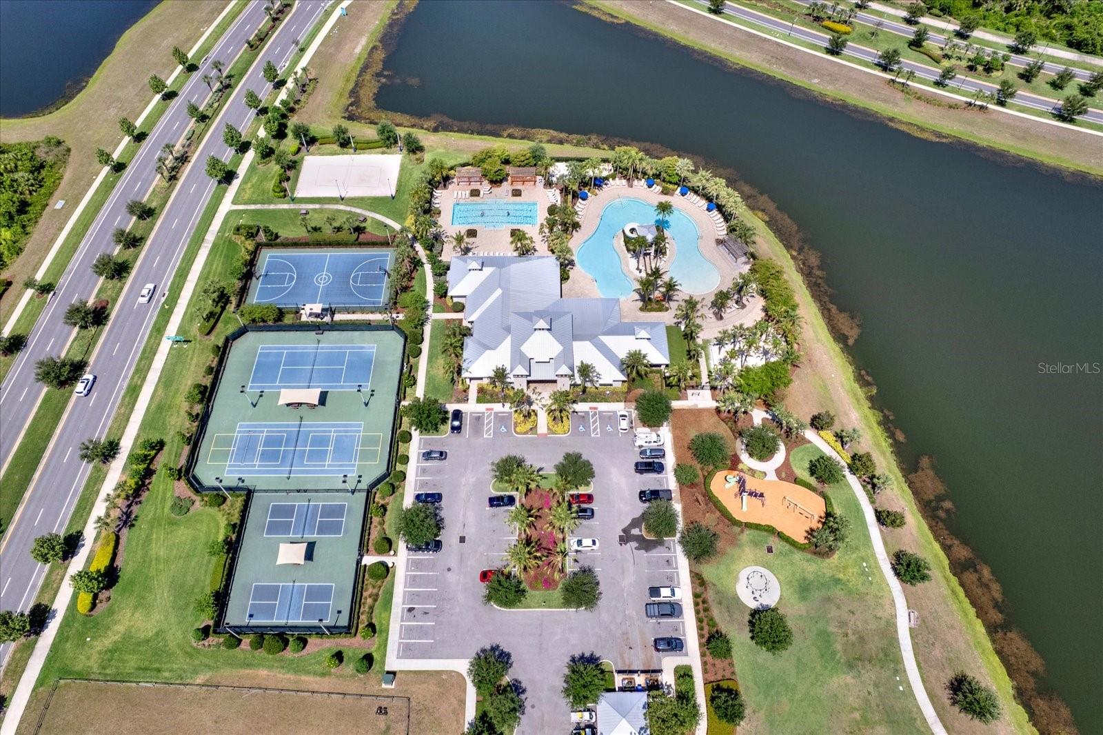 Listing photo id 43 for 6003 Milestone Drive