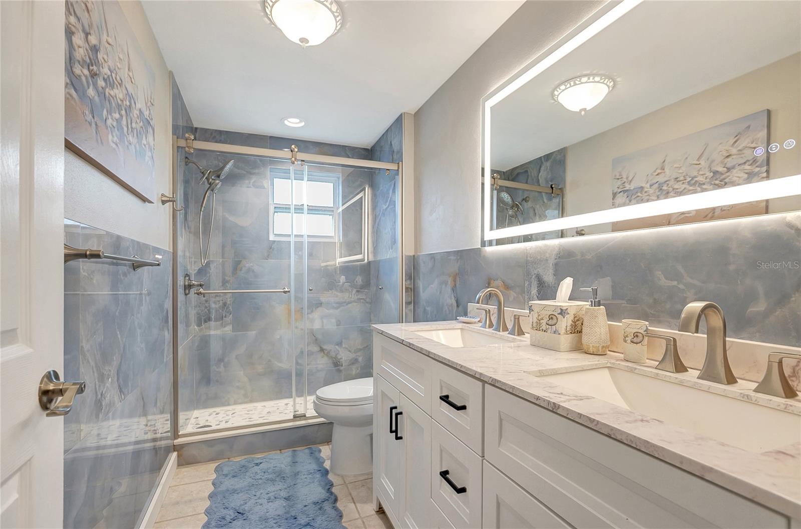 Image 13 of 25 For 242 176th Avenue E