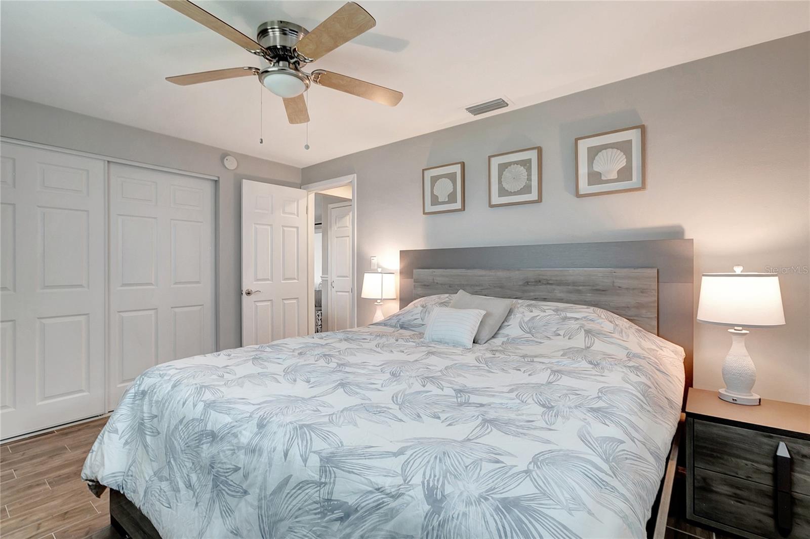 Image 14 of 25 For 242 176th Avenue E