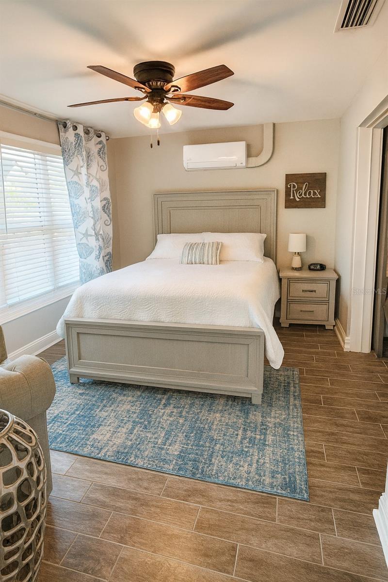 Image 16 of 25 For 242 176th Avenue E