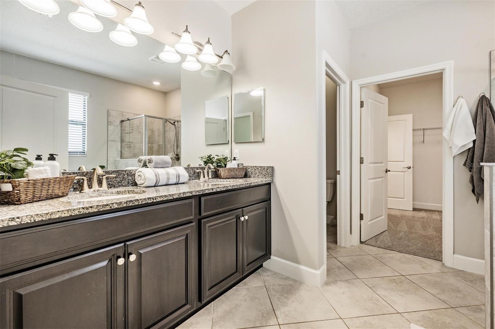 Image 20 of 45 For 10072 Victory Gallop Loop