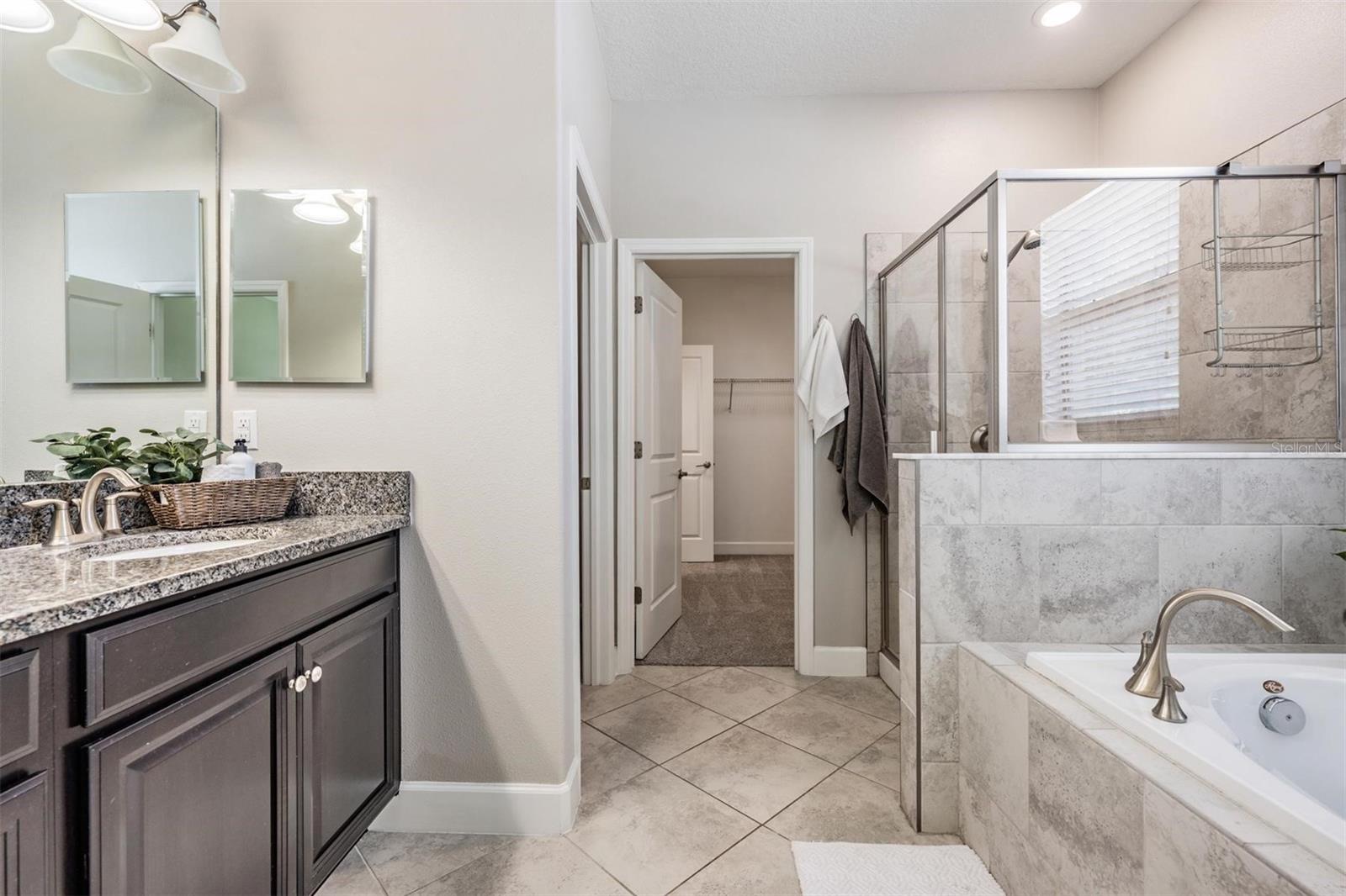 Image 21 of 45 For 10072 Victory Gallop Loop