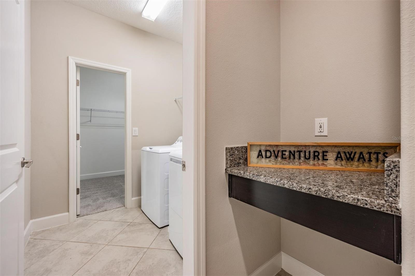 Image 24 of 45 For 10072 Victory Gallop Loop