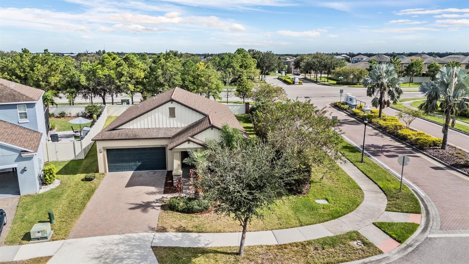 Image 30 of 45 For 10072 Victory Gallop Loop