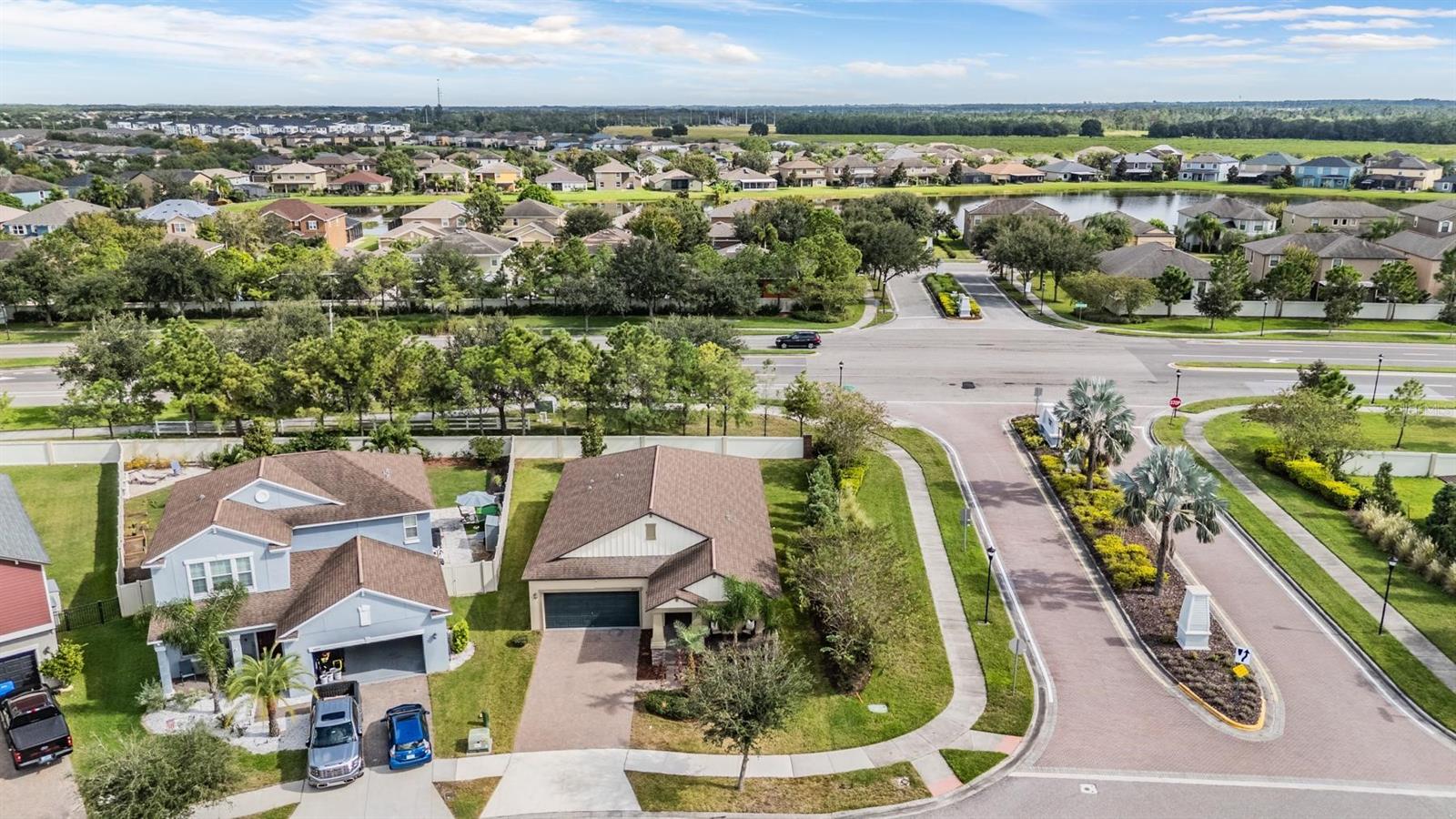 Image 33 of 45 For 10072 Victory Gallop Loop