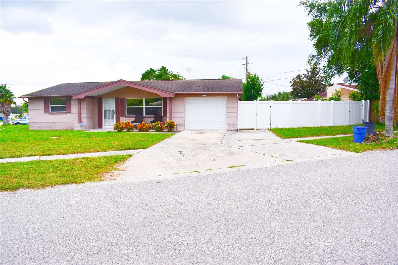Details for 5108 Sandalwood Drive, HOLIDAY, FL 34690