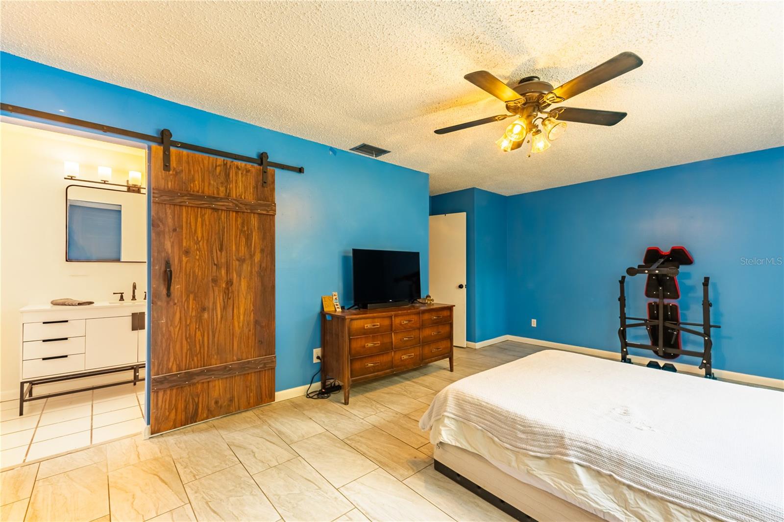 Image 32 of 70 For 7711 132nd Way