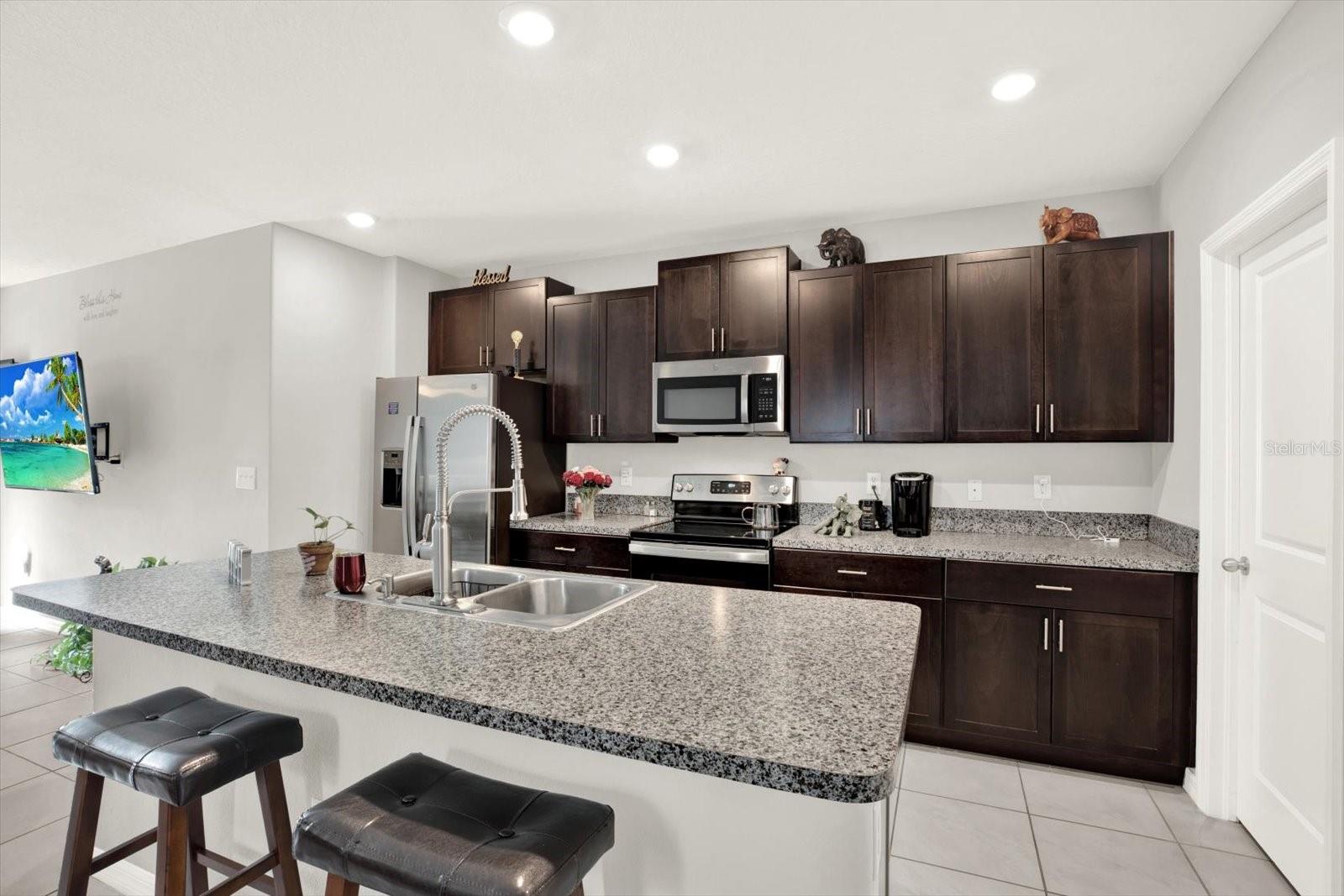 Image 4 of 17 For 7323 Canterbury Bells Court