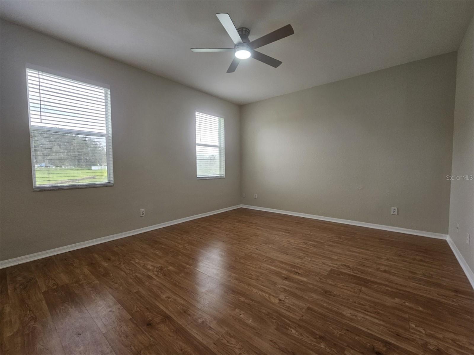 Listing photo id 12 for 11406 Captiva Kay Drive