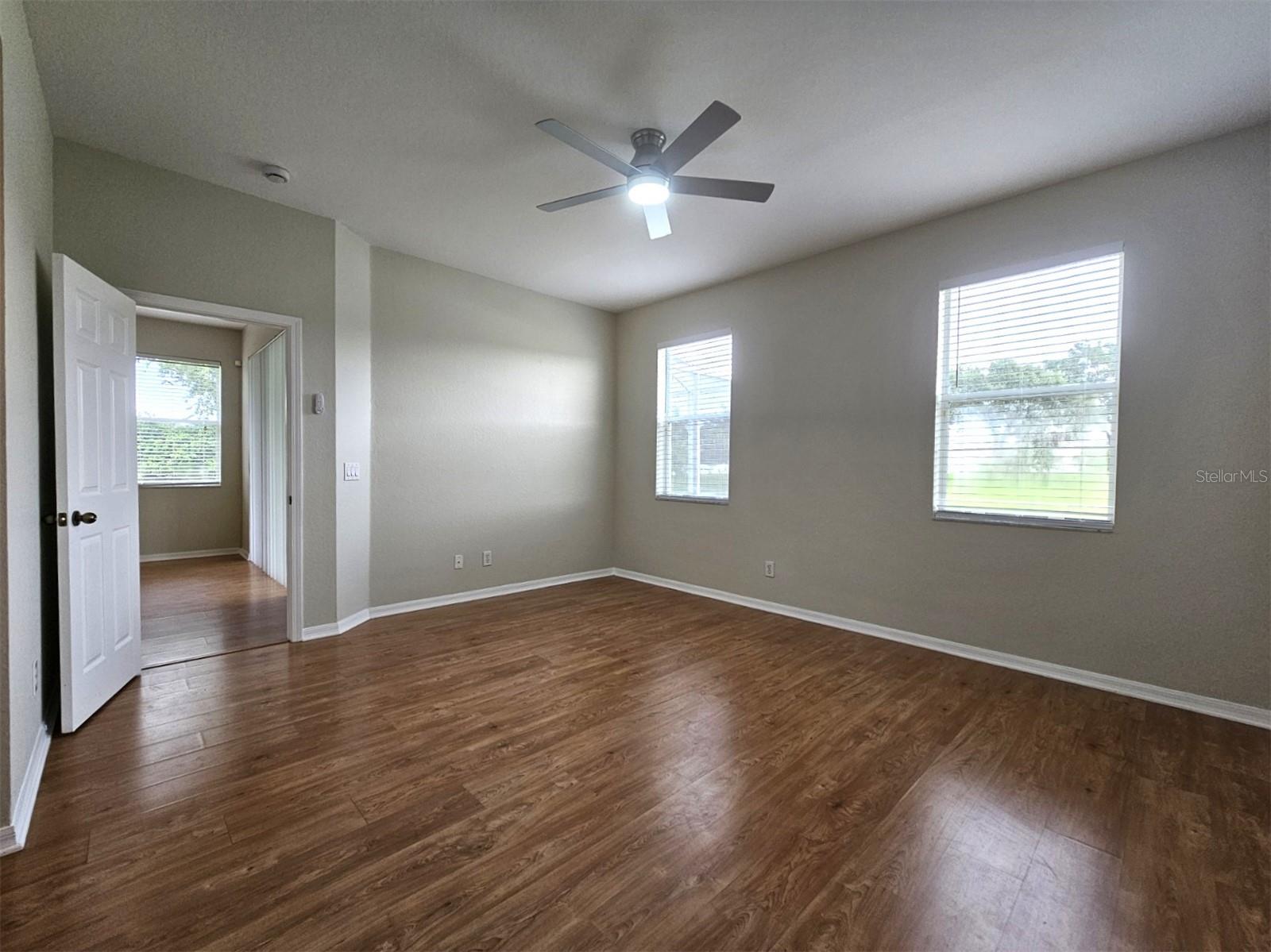 Listing photo id 15 for 11406 Captiva Kay Drive