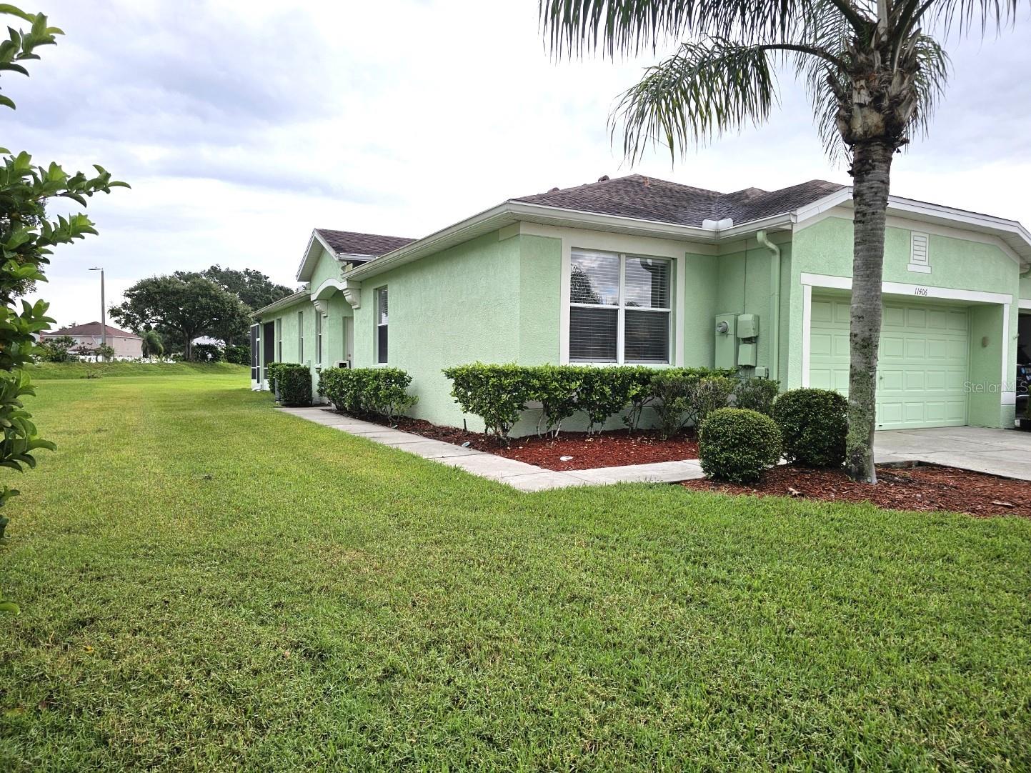Listing photo id 0 for 11406 Captiva Kay Drive