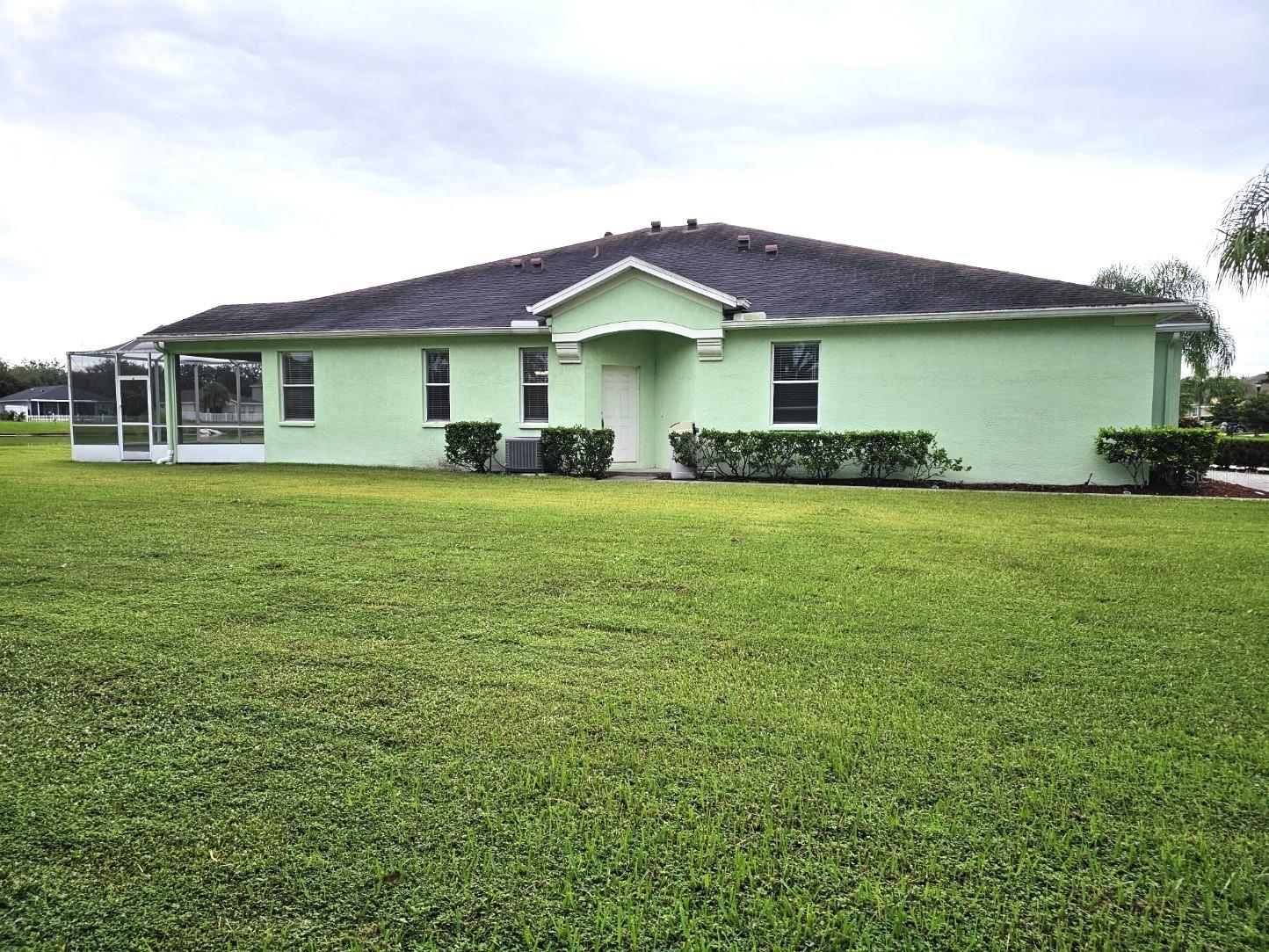 Listing photo id 1 for 11406 Captiva Kay Drive