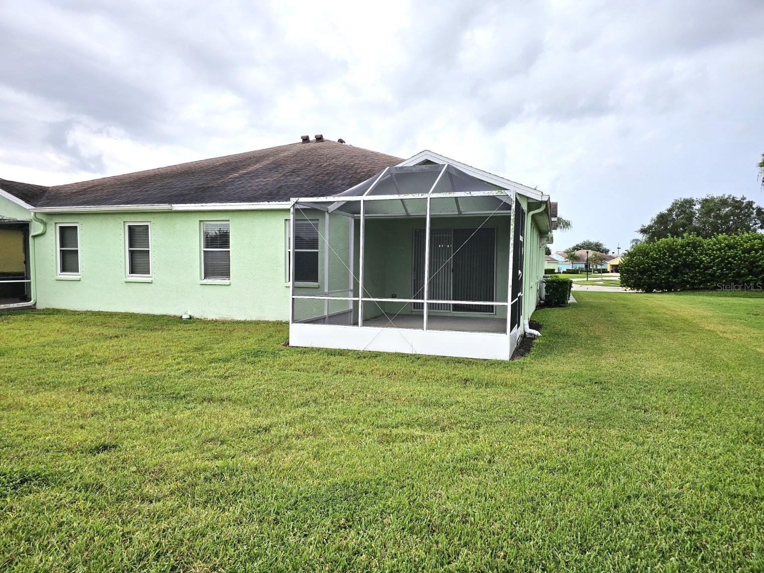 Listing photo id 3 for 11406 Captiva Kay Drive