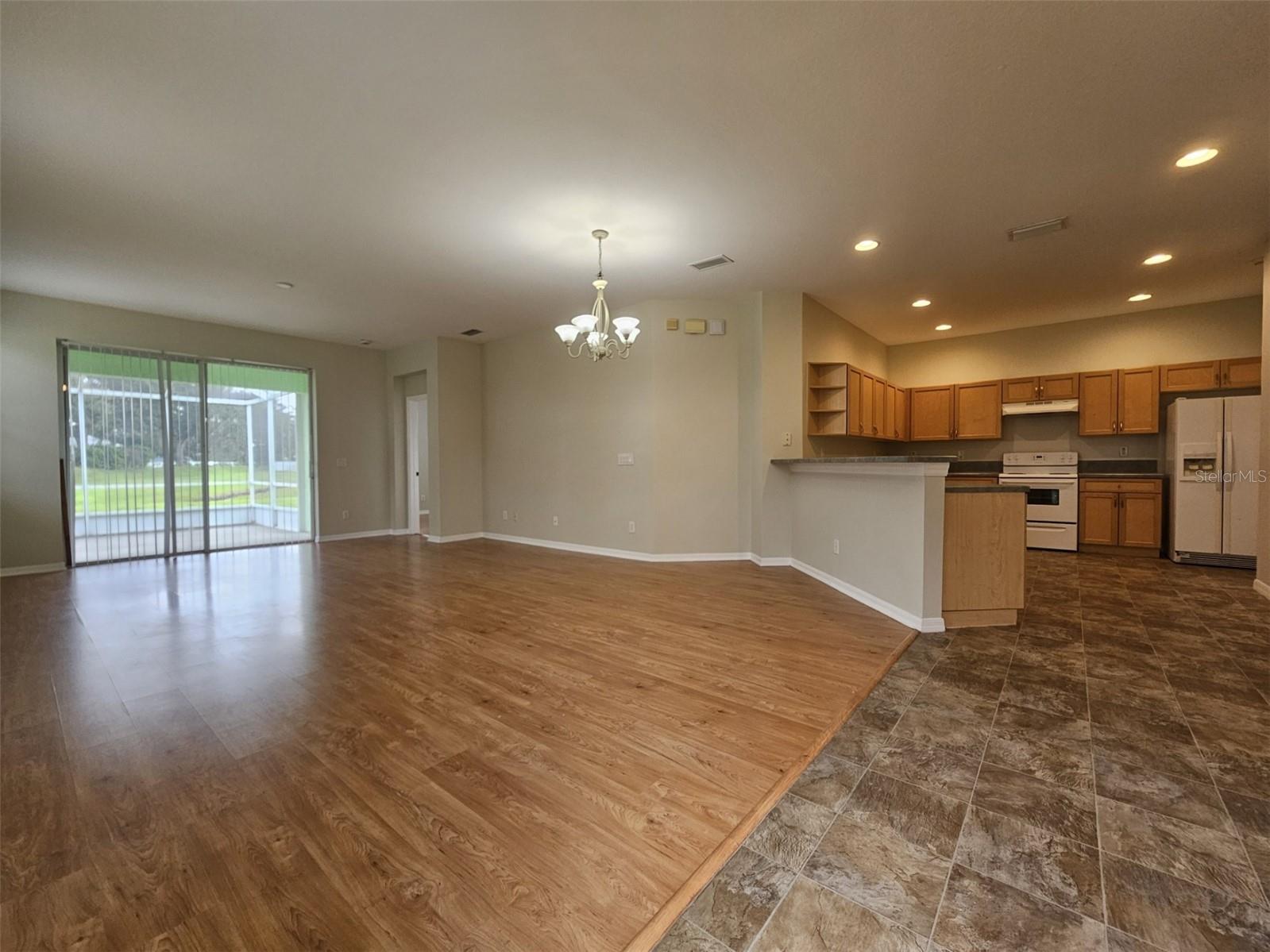 Listing photo id 5 for 11406 Captiva Kay Drive