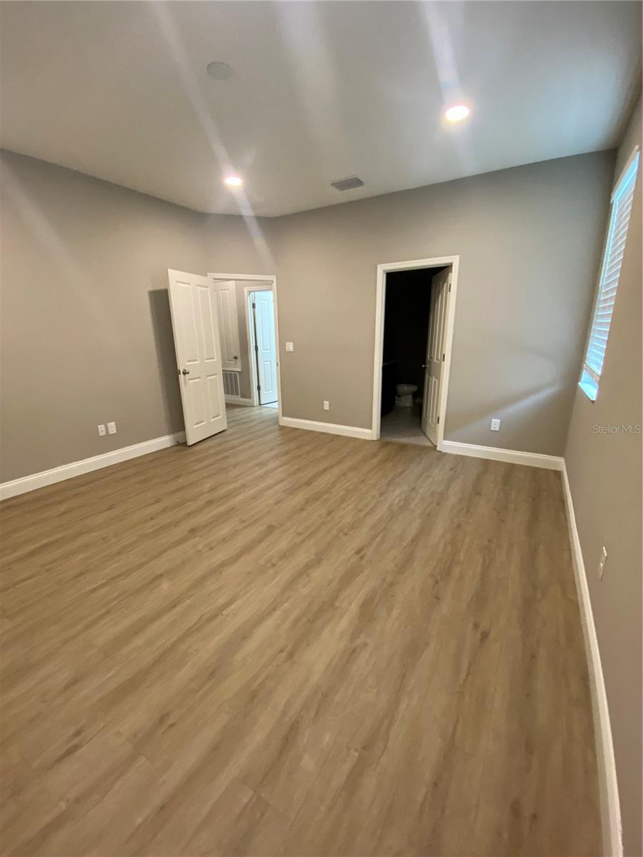 Image 8 of 26 For 11525 Palmetto Sands Court