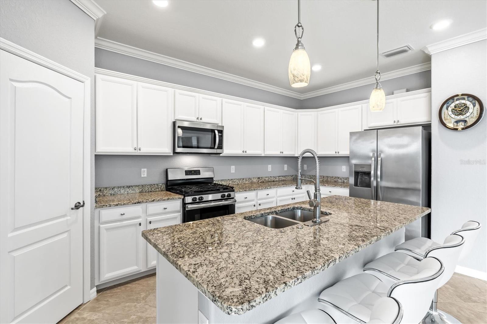 Image 16 of 67 For 17030 Blue Ridge Place