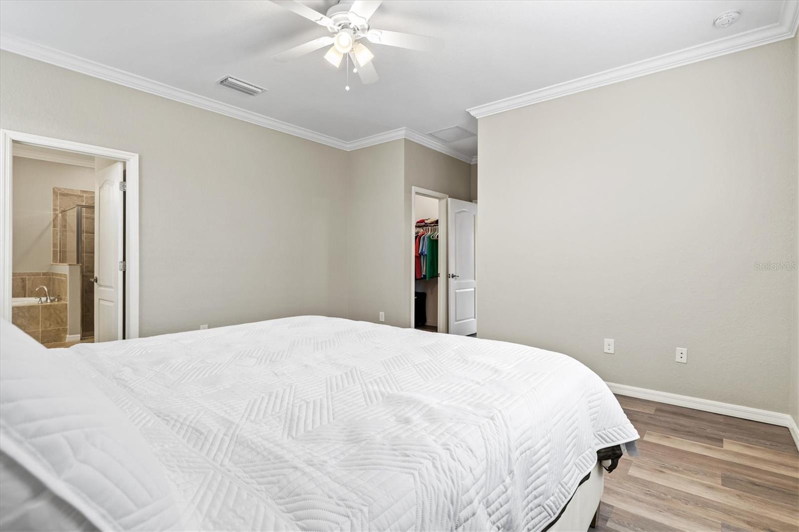Image 21 of 67 For 17030 Blue Ridge Place
