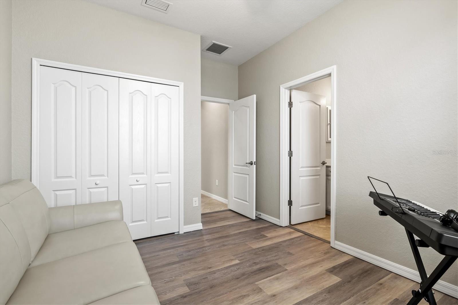 Image 31 of 67 For 17030 Blue Ridge Place