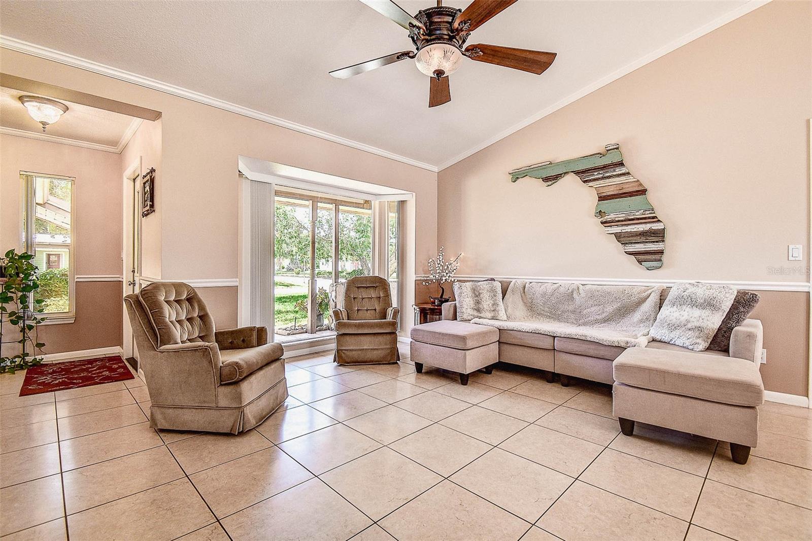 Image 6 of 36 For 10660 41st Court N