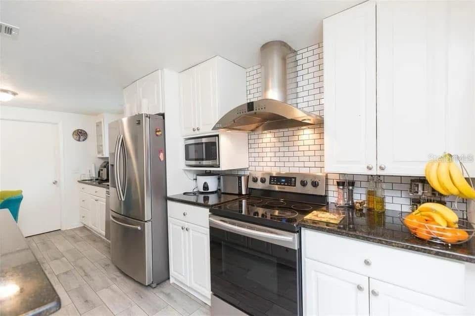 Image 9 of 21 For 2804 Cedaridge Drive