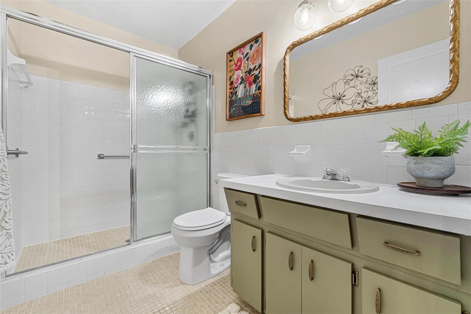 Image 12 of 69 For 2384 Tahitian Lane 22