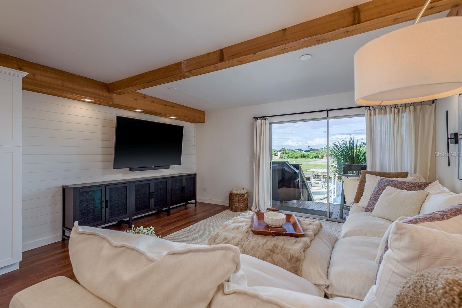 Image 9 of 59 For 200 Meres Boulevard 20