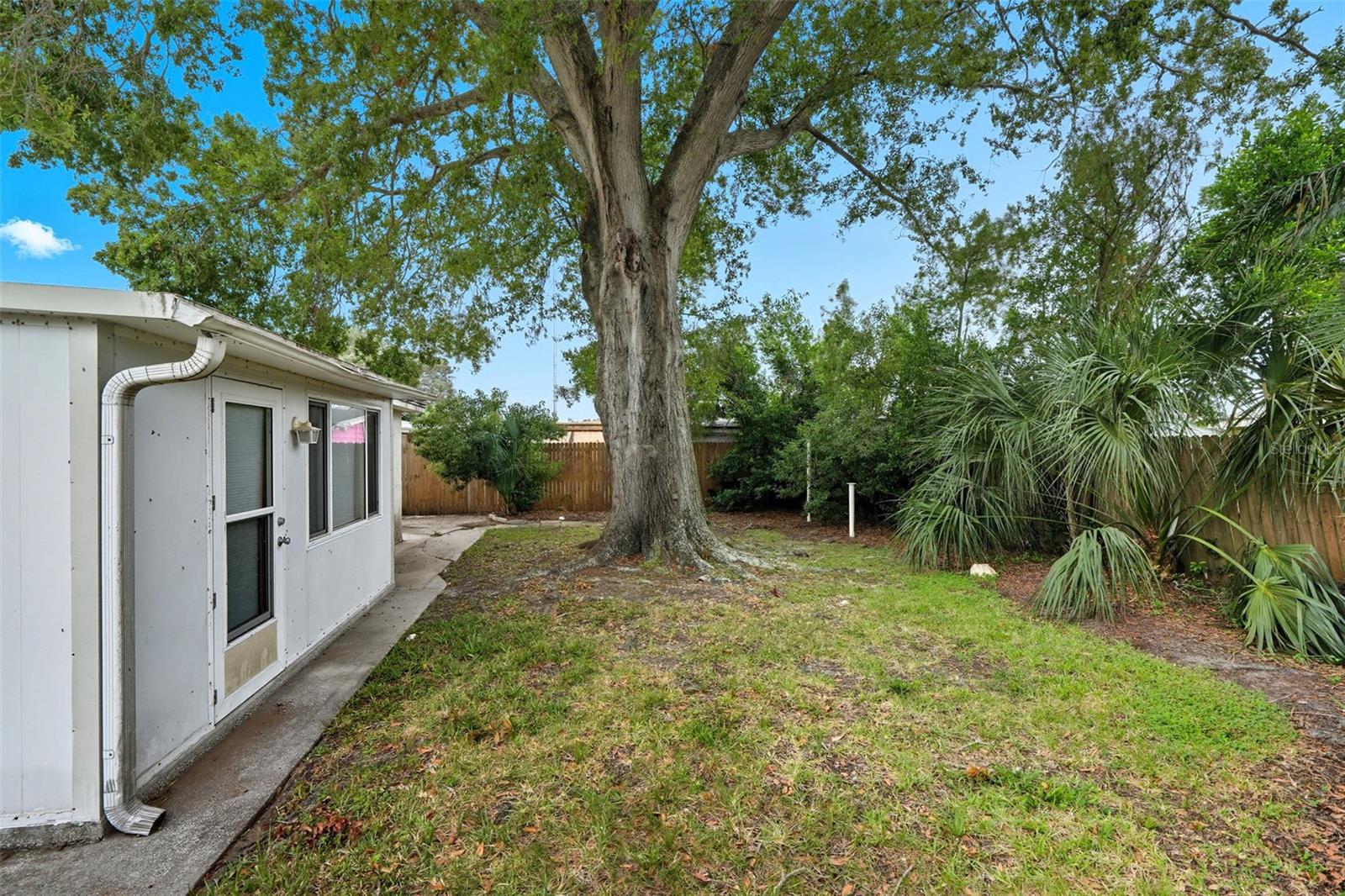 Image 7 of 29 For 3125 Salisbury Drive