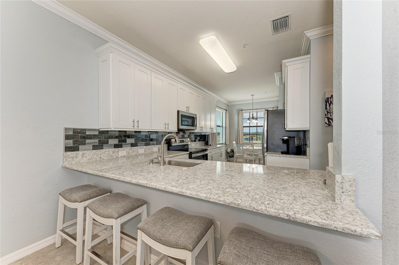 Image 13 of 43 For 16804 Vardon Terrace 308