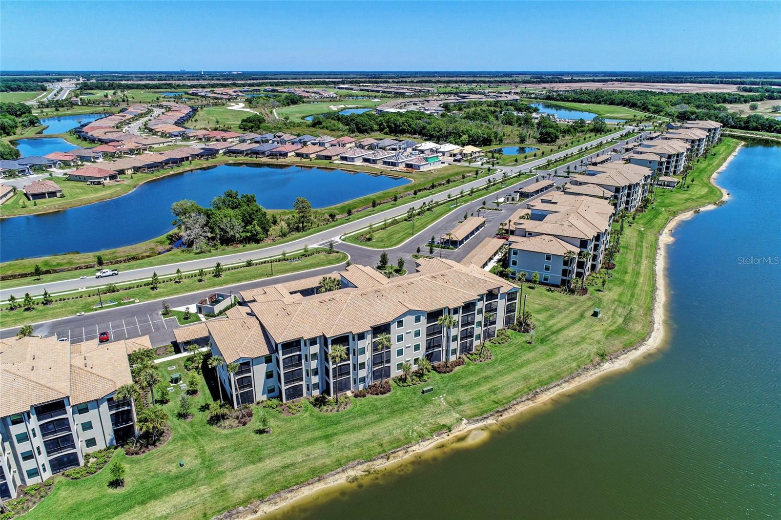 Image 34 of 43 For 16804 Vardon Terrace 308