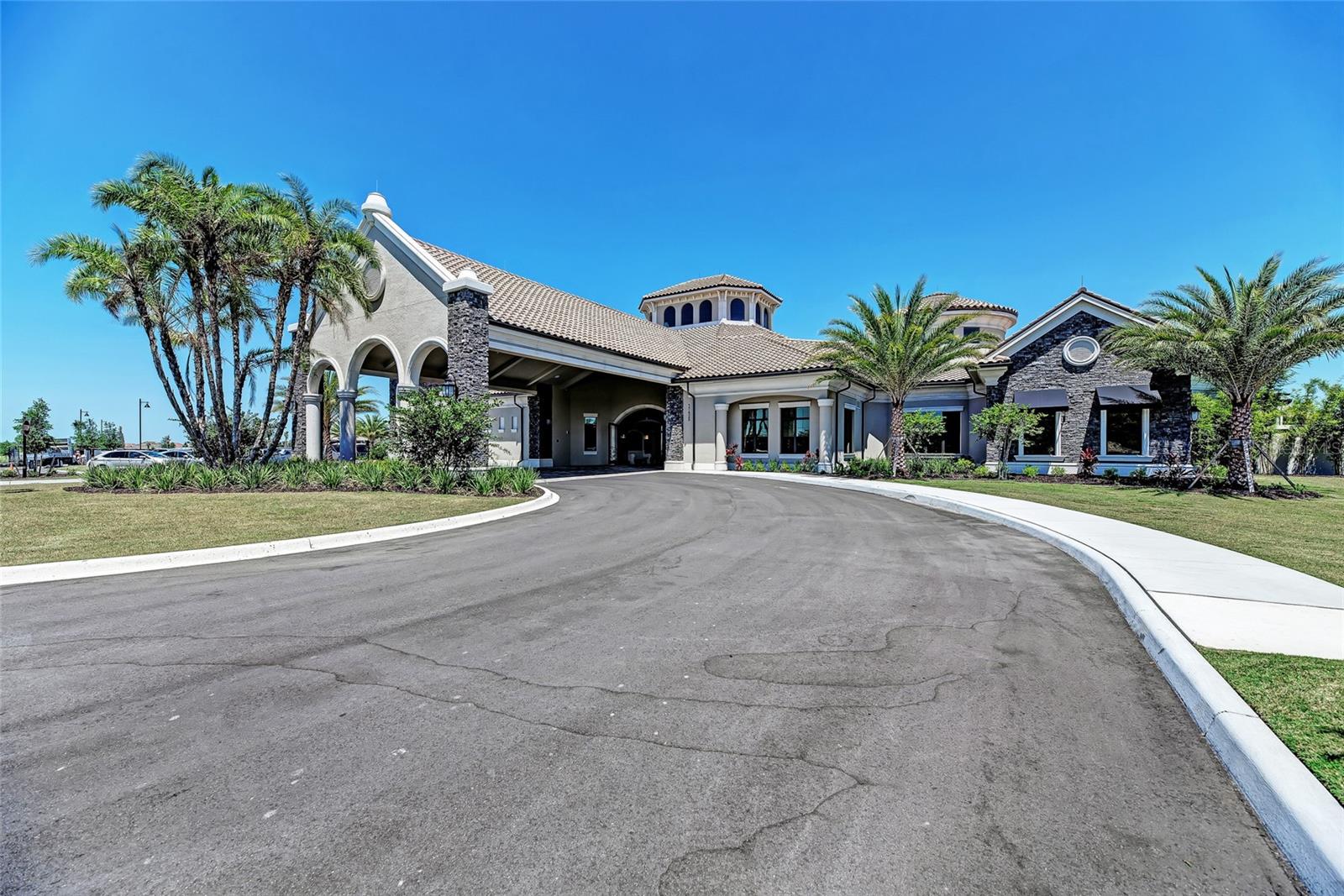 Image 36 of 43 For 16804 Vardon Terrace 308