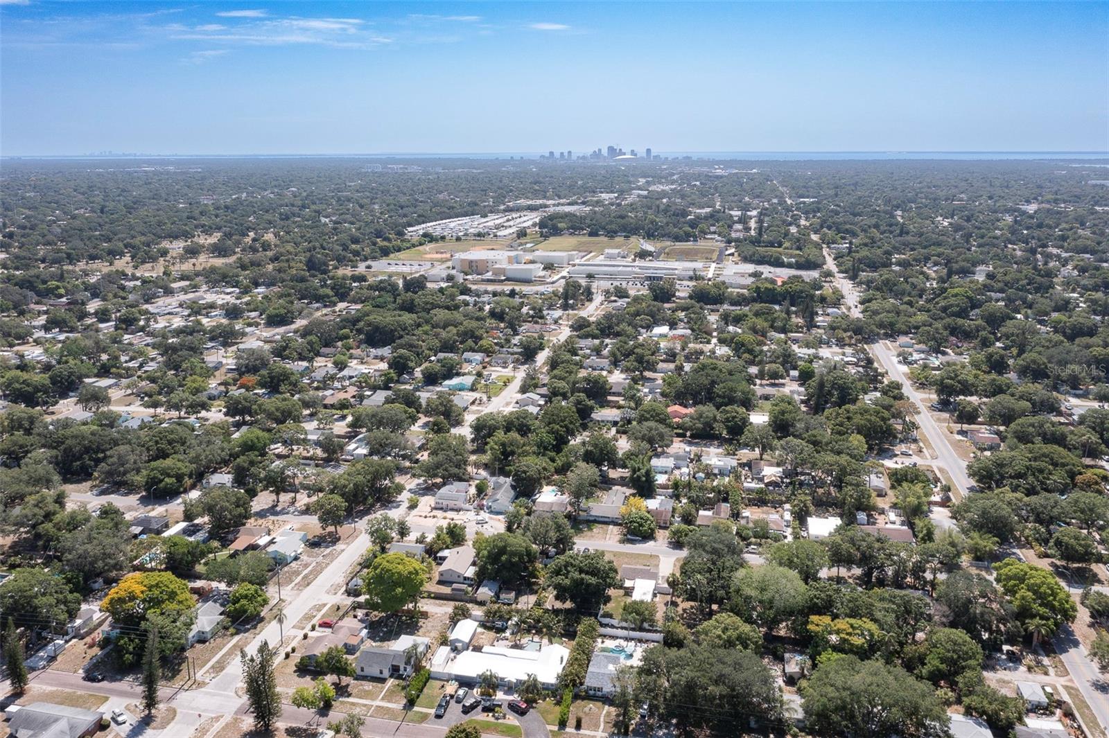 Image 44 of 49 For 907 Hull Street S