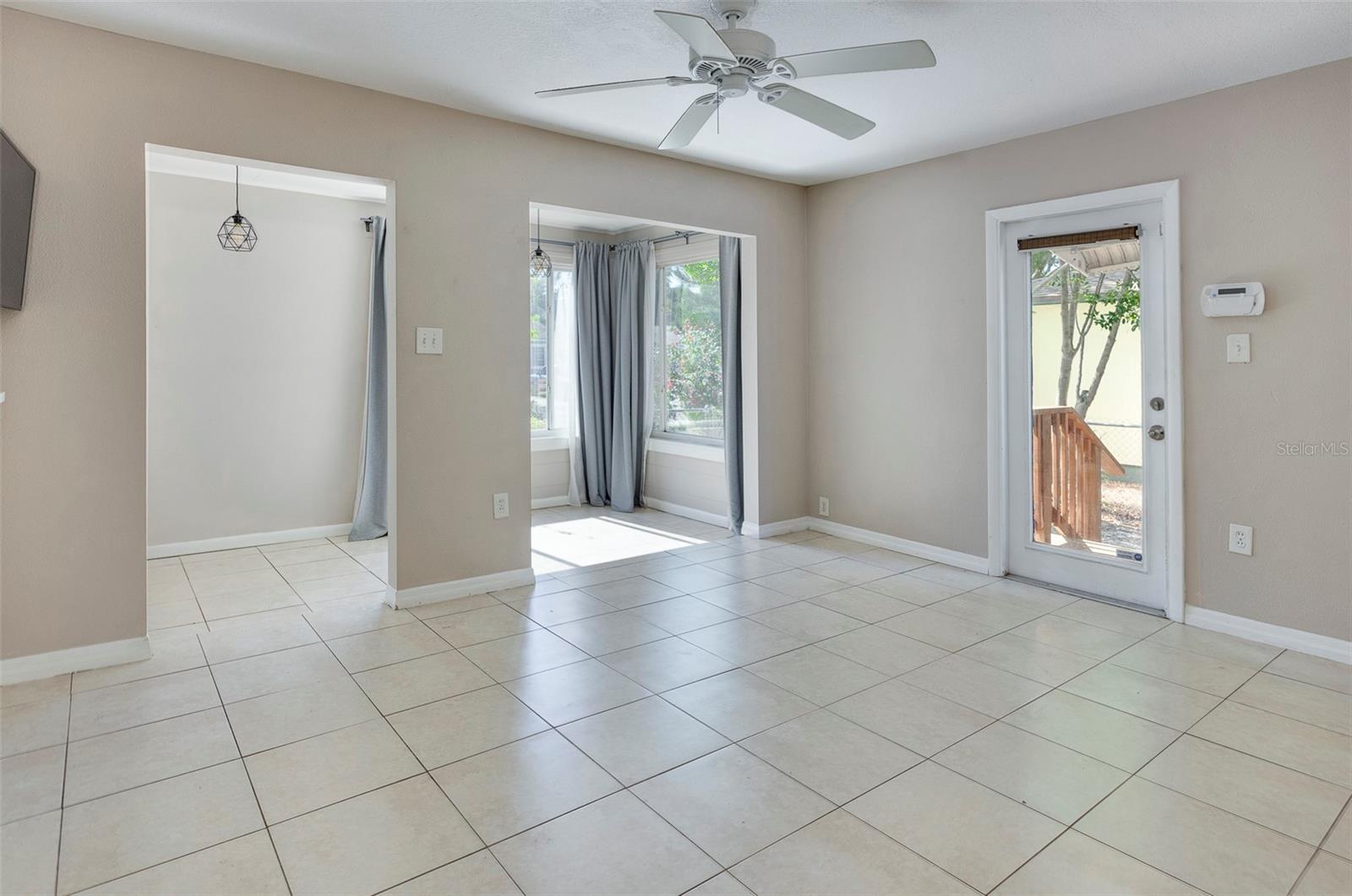 Image 6 of 49 For 907 Hull Street S