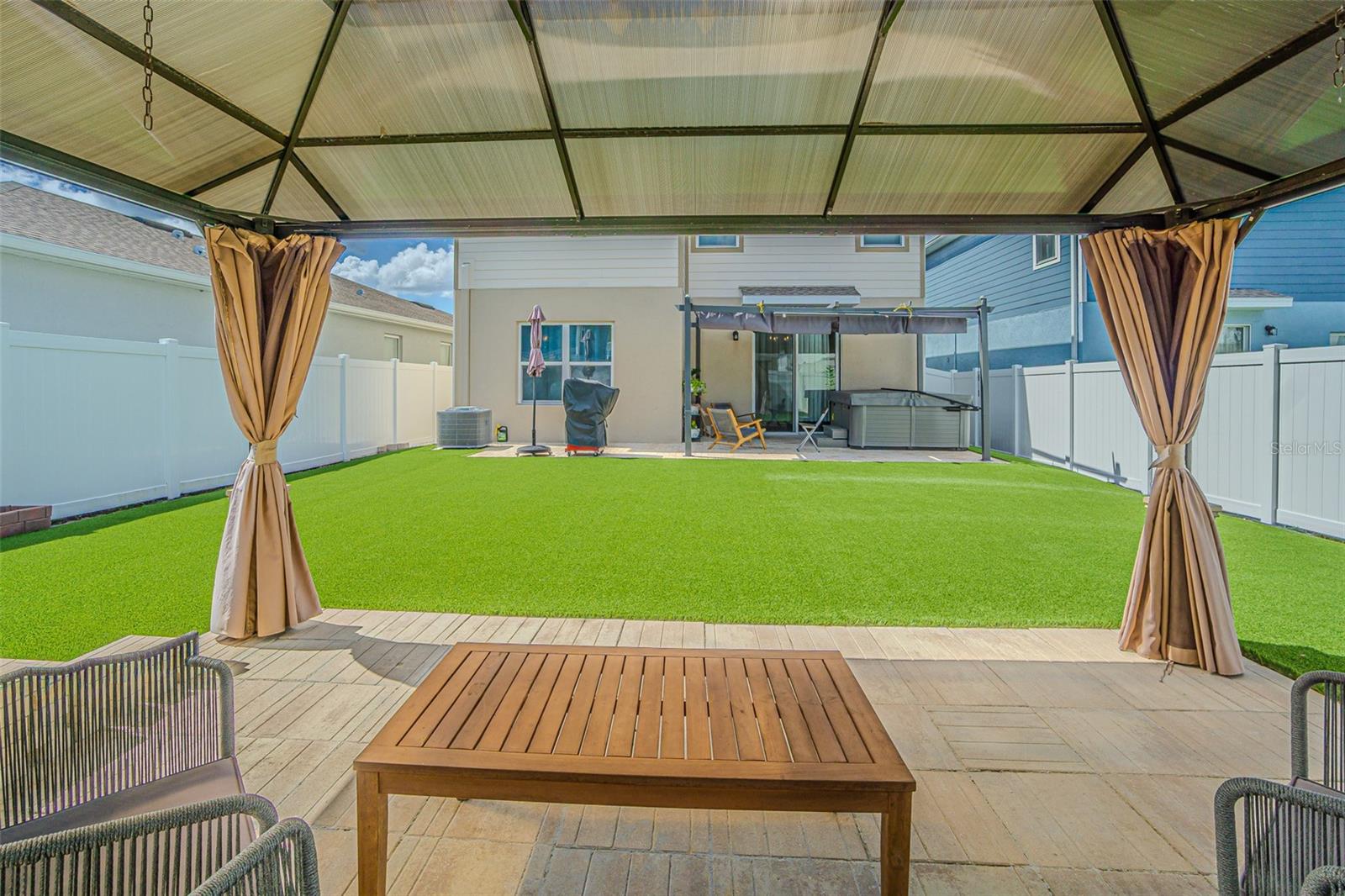 Image 16 of 38 For 11904 Thorncrest Drive