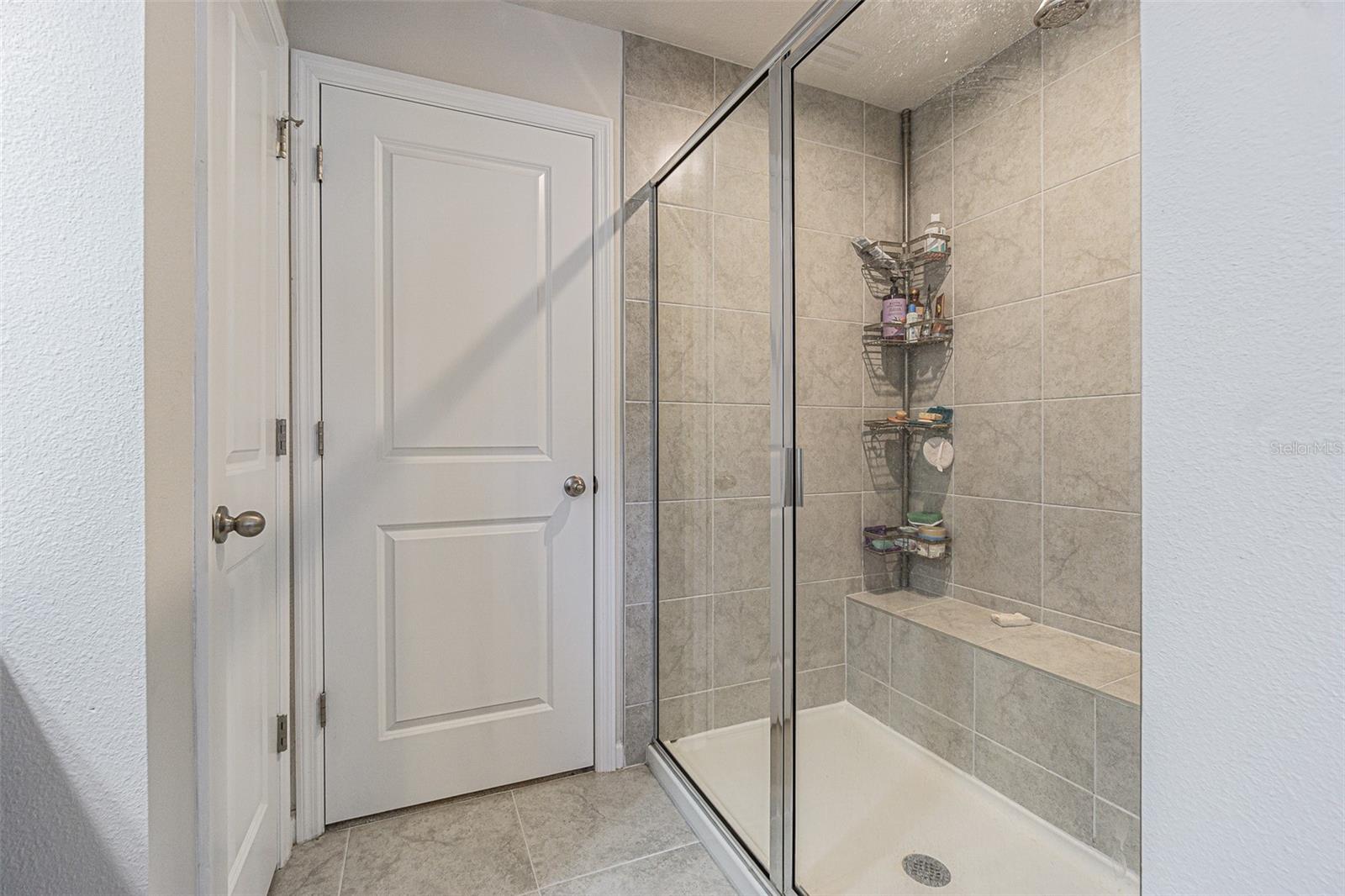 Image 25 of 38 For 11904 Thorncrest Drive