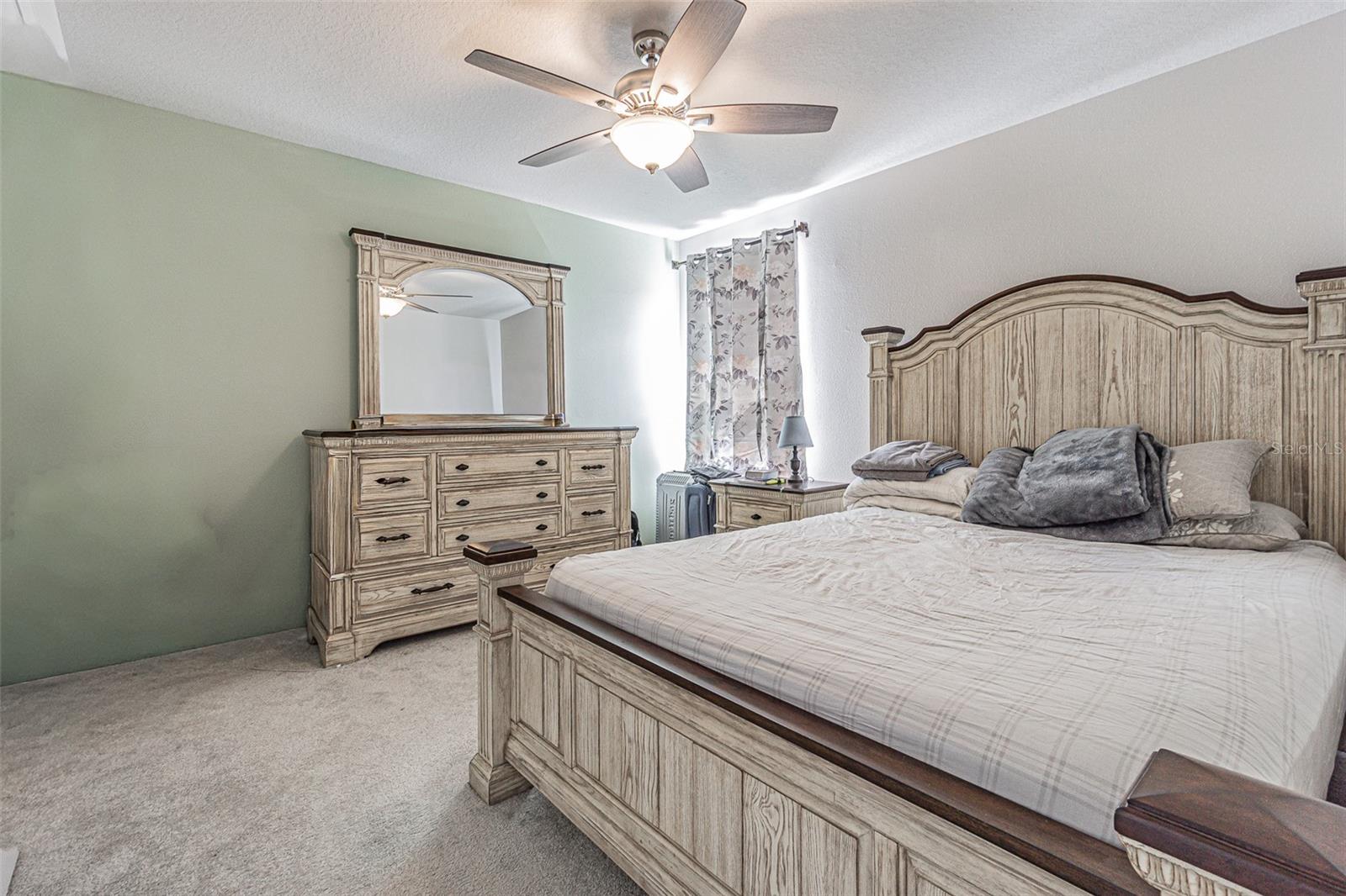 Image 27 of 38 For 11904 Thorncrest Drive