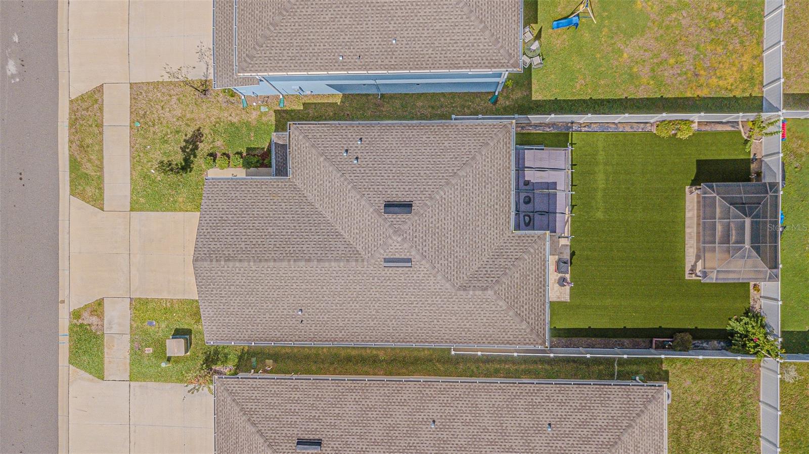 Image 34 of 38 For 11904 Thorncrest Drive