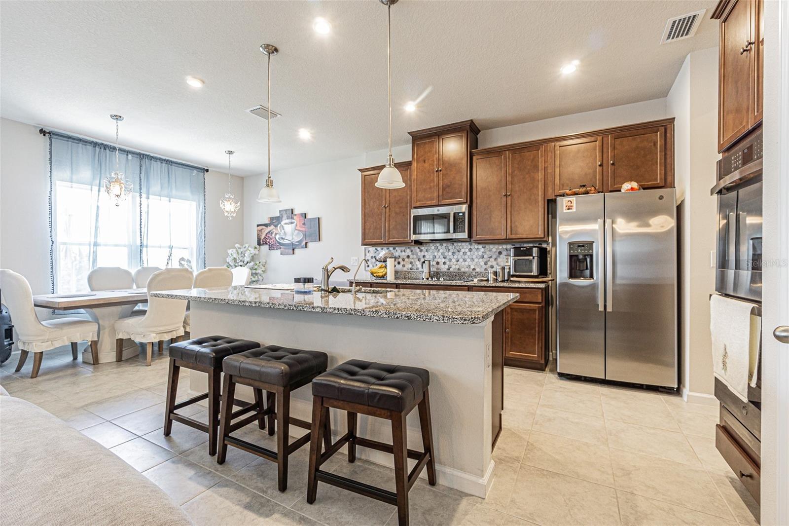 Image 7 of 38 For 11904 Thorncrest Drive